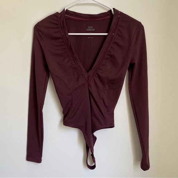 Good American Tops - Good American Low down V neck maroon bodysuit size 0